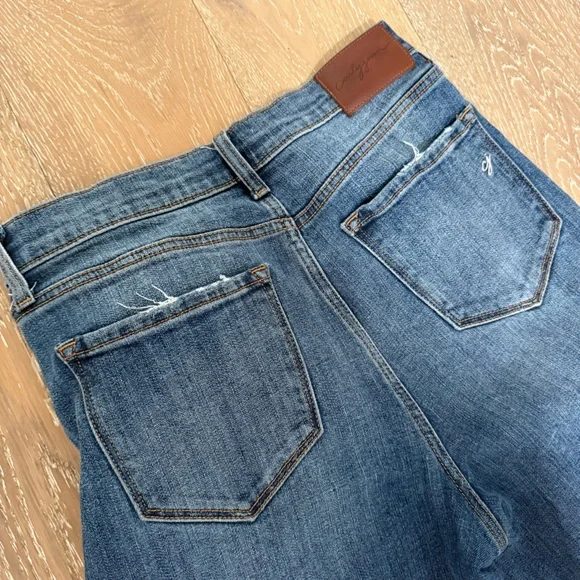 Carly Jean Los Angeles Holland Wide Leg Jeans - Picture 5 of 7